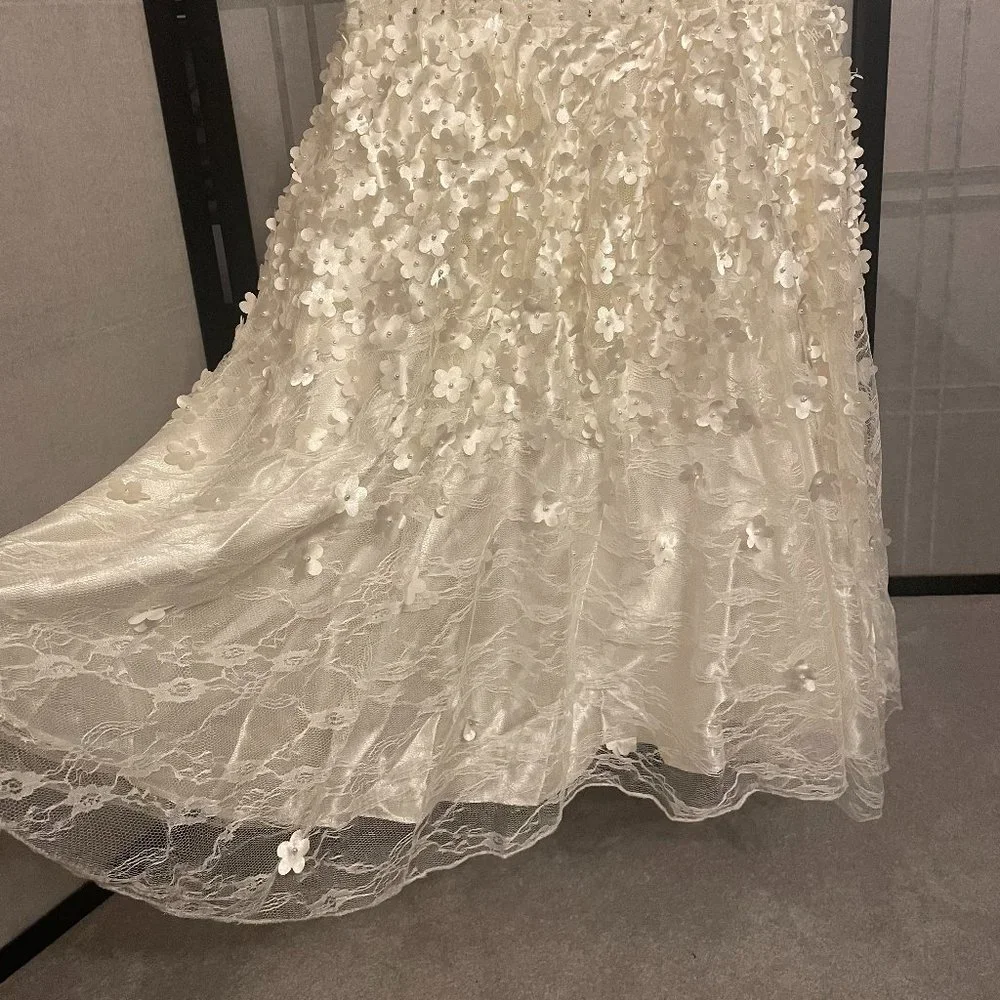 Sue Wong Ivory Wedding Formal Dress with Sequins and Flowers - Picture 4 of 6